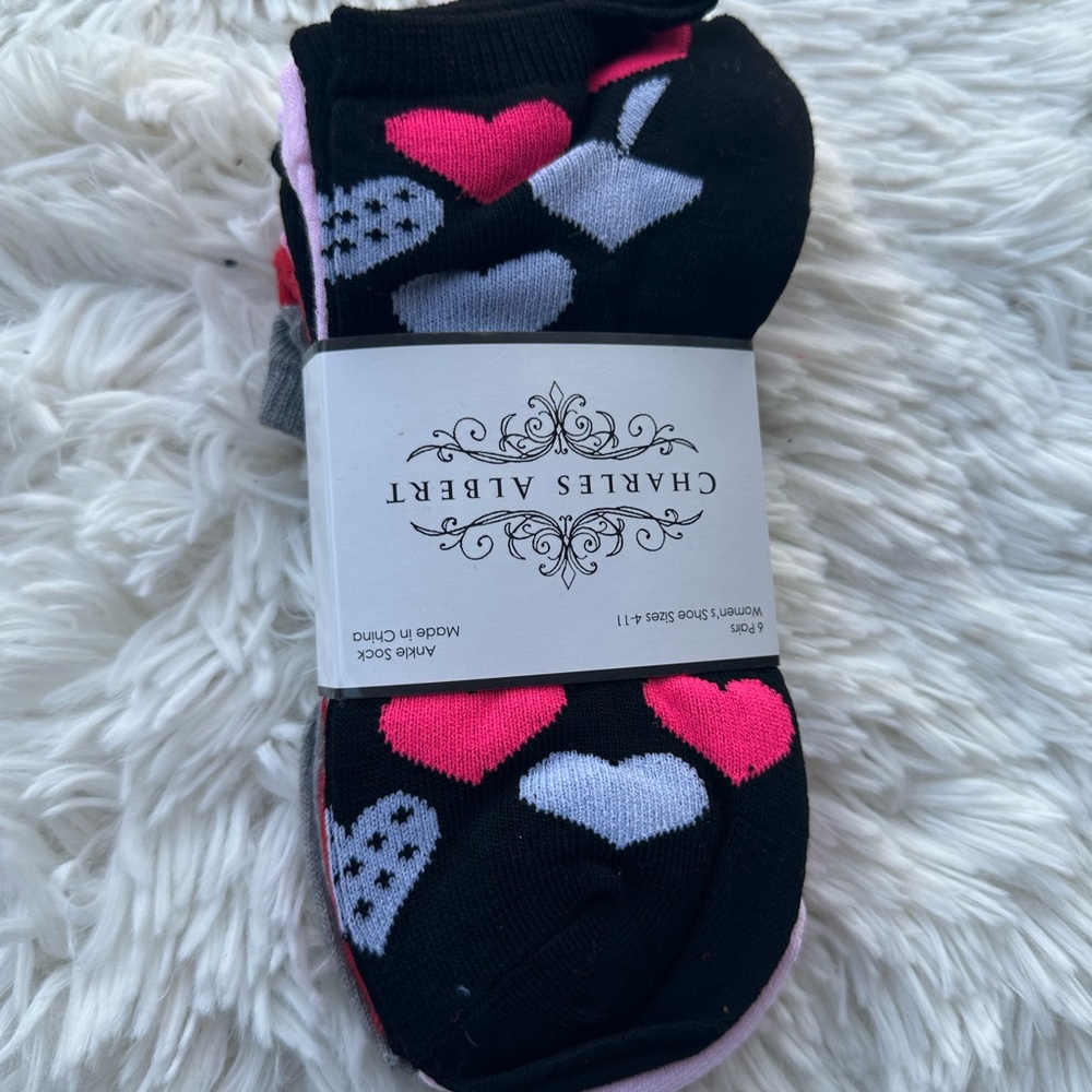 Charles Albert Men's Black Socks with Pink and White Hearts 4-11 size